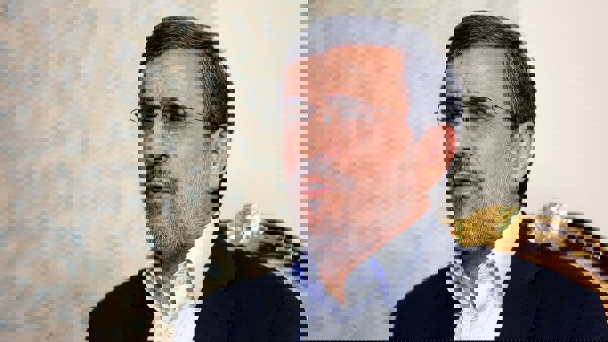 نجاد يلمح لدور إيراني في تسليح حركة طالبان