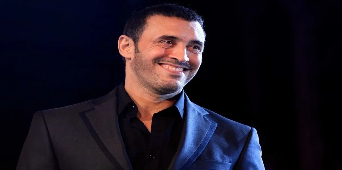 كاظم الساهر يطالب برفع الحظر عن الملاعب العراقية (فيديو)