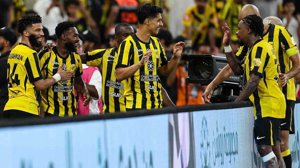 إسباني وبرتغالي.. من الأقرب لقيادة الاتحاد السعودي خلفا للوران بلان؟