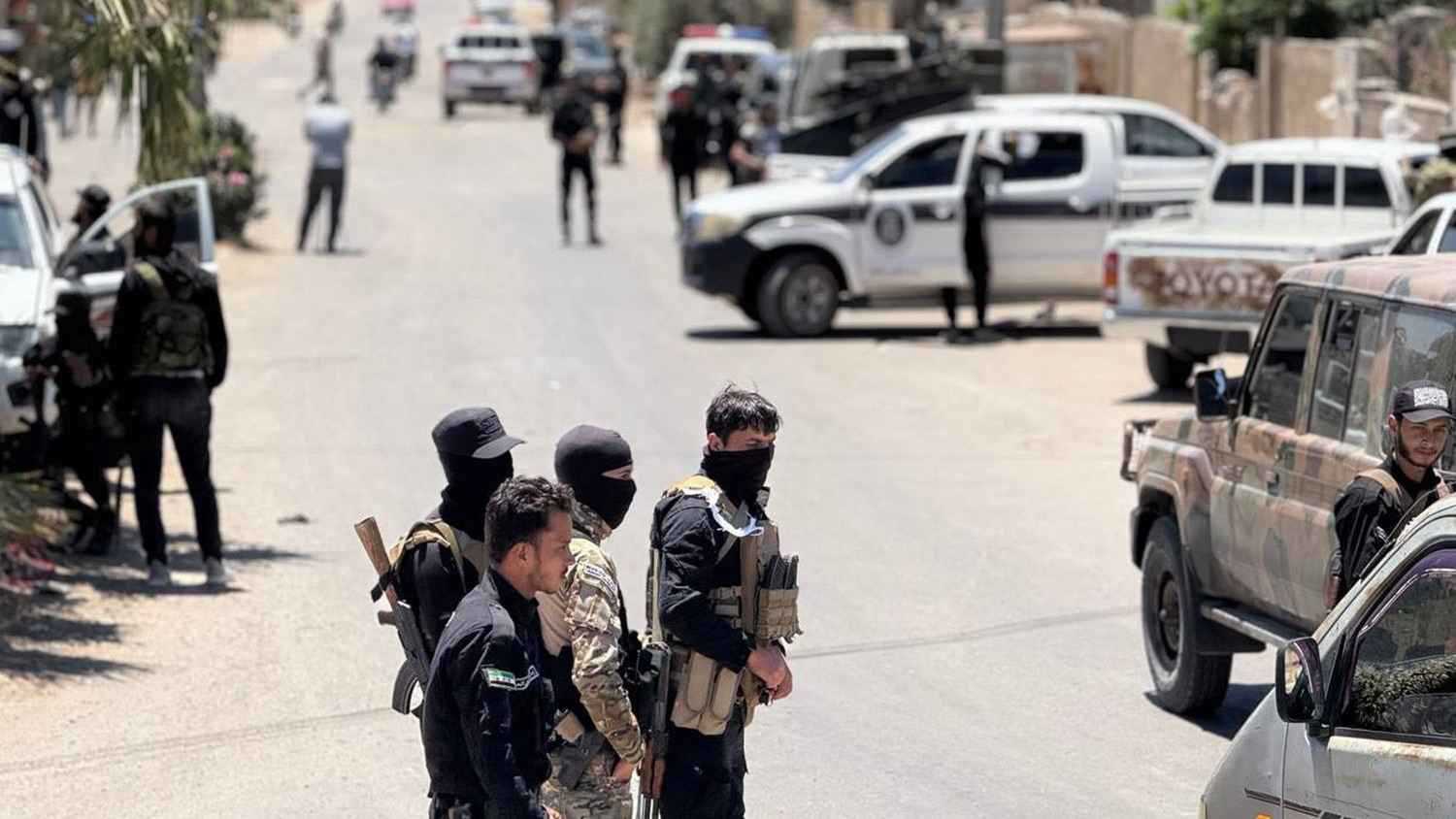 قتيلان بانفجار استهدف حاجزا أمنيا في القرداحة السورية