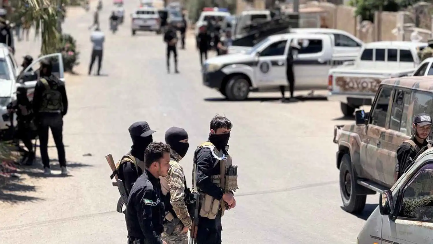 قتيلان بانفجار استهدف حاجزا أمنيا في القرداحة السورية