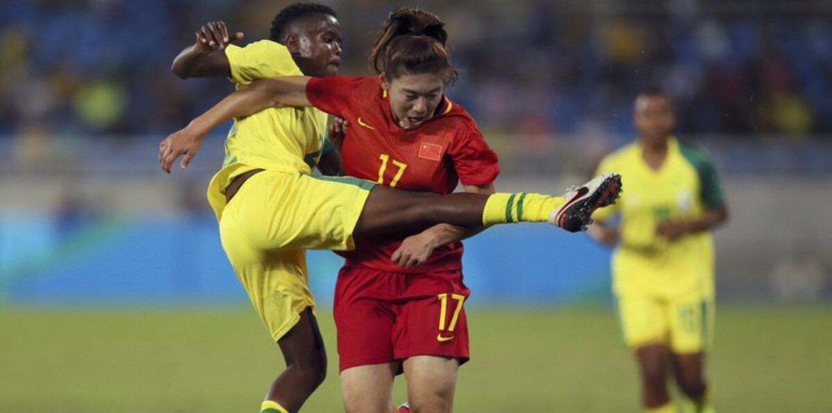 صراع ملتهب بمنافسات كرة القدم النسائية في أولمبياد ريو
