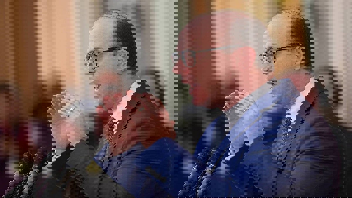 تونس.. لجنة تحقيق برلمانية تؤكد إدانة الفخفاخ بـ"تضارب المصالح"