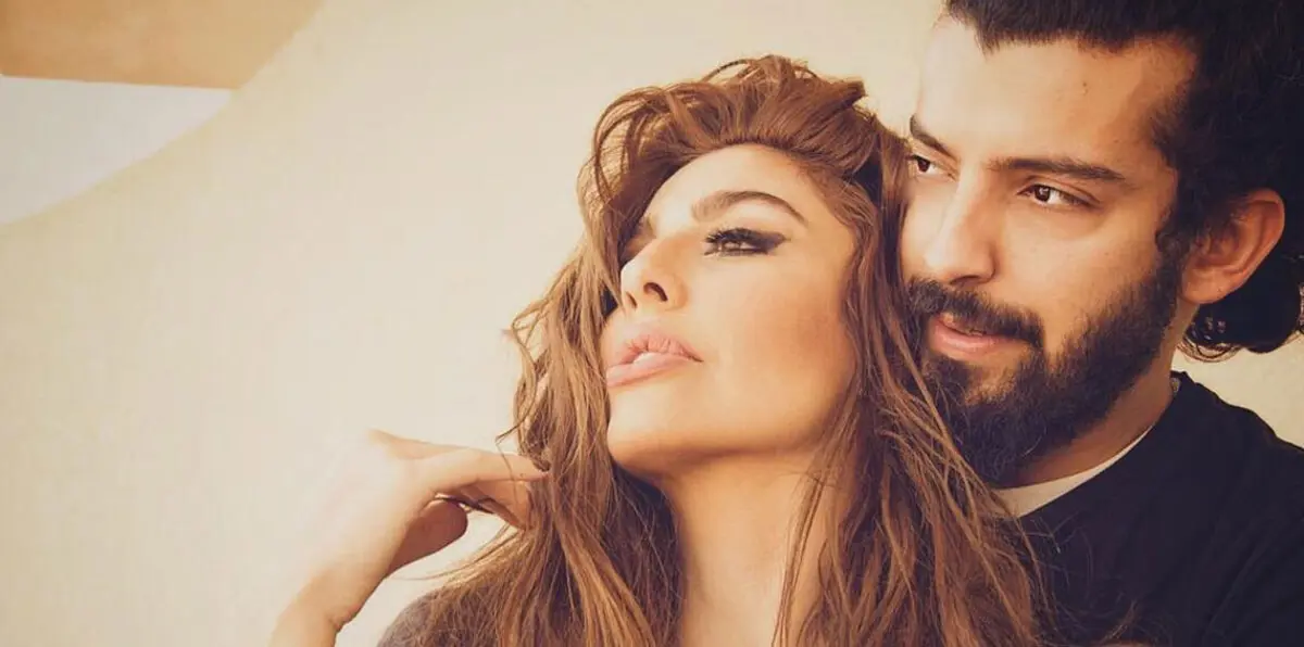 الممثل السعودي يعقوب الفرحان وزوجته اللبنانية ليلى إسكندر يرزقان بـ"يوسف" (فيديو)