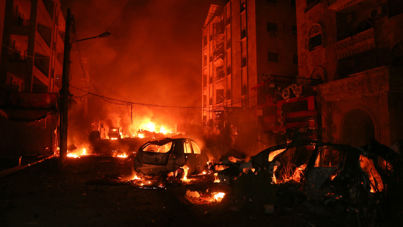 غارات سورية-روسية تقتل 300 شخص من الفصائل المسلحة