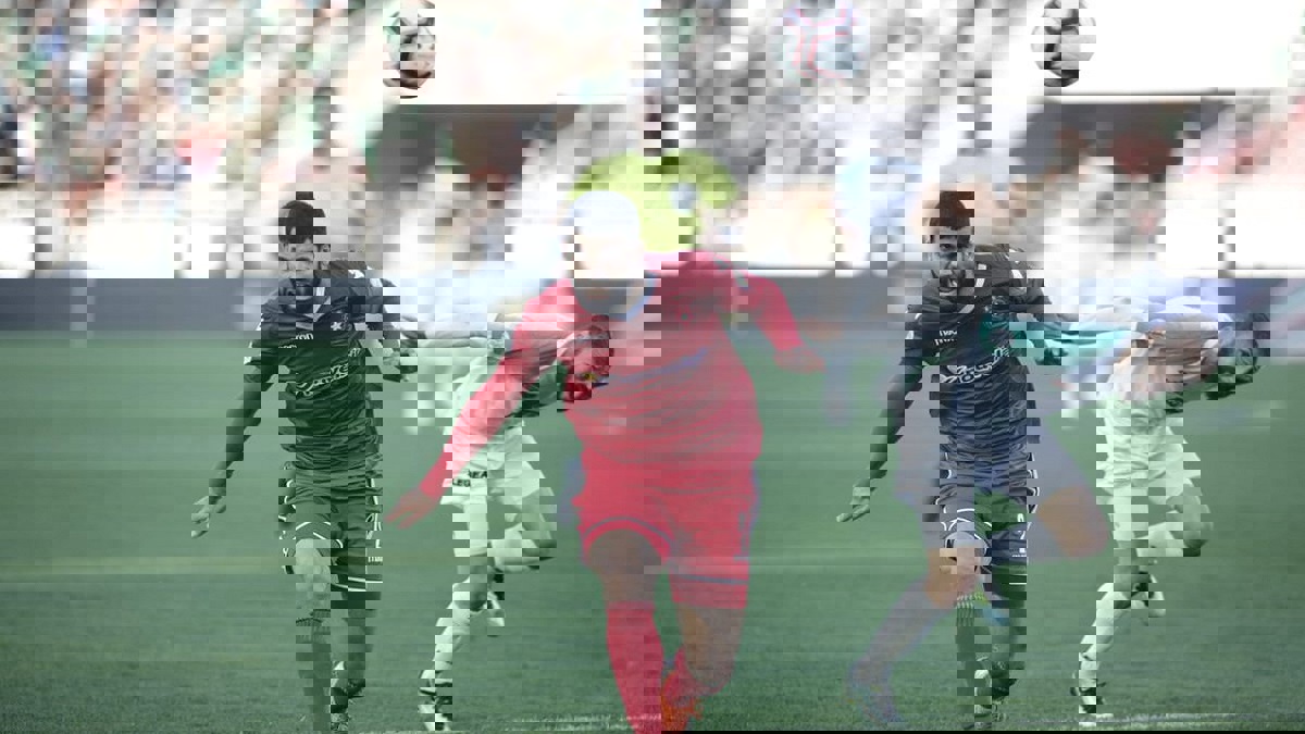 القنوات الناقلة لمباراة النجم الساحلي والرجاء البيضاوي اليوم في كأس زايد