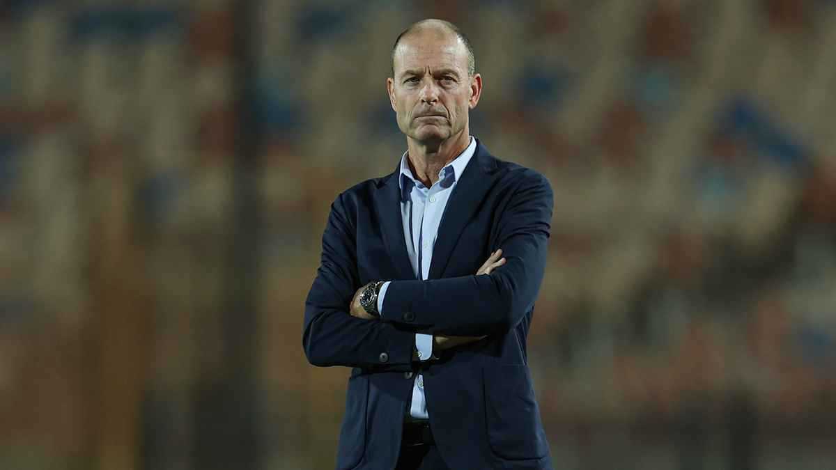 امتياز.. أكثر لاعب نال إشادة توروب بعد مباراة الأهلي والاتحاد السكندري |  إرم نيوز