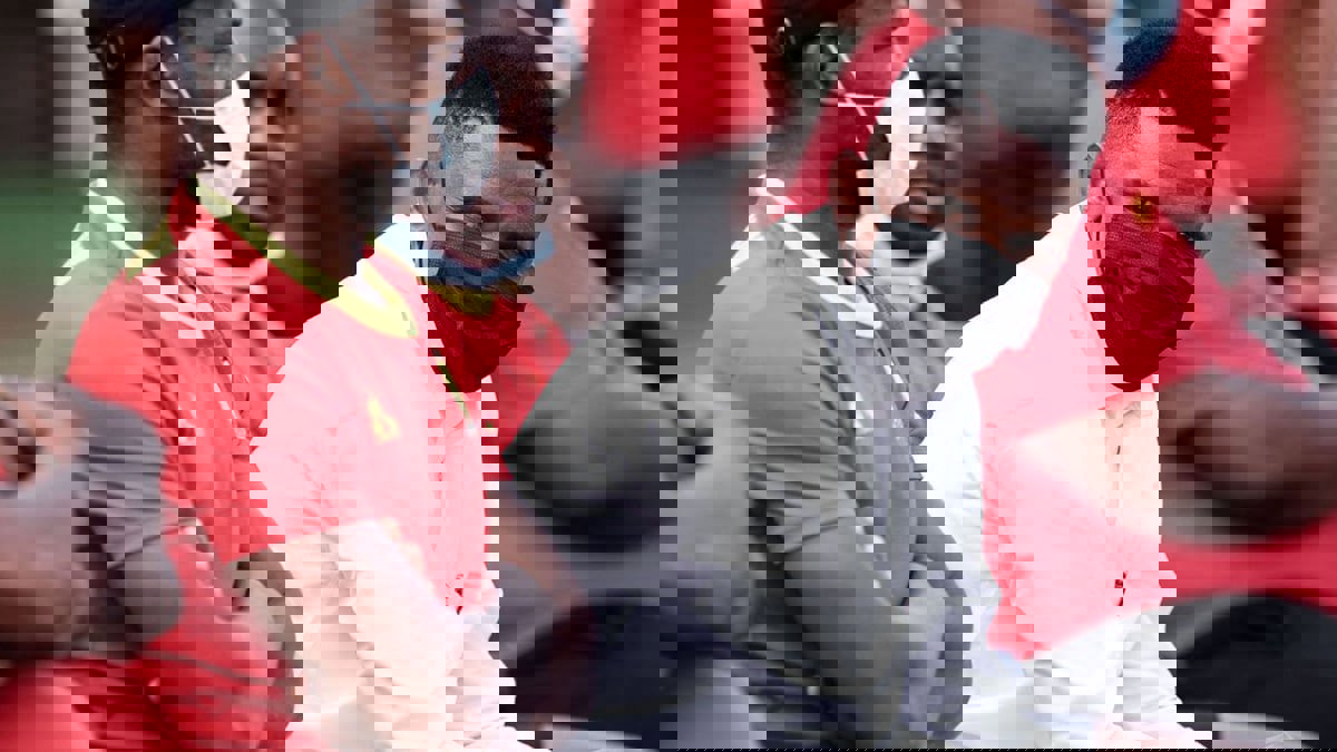 هل يرحل صامويل إيتو عن رئاسة الاتحاد الكاميروني قريبًا؟