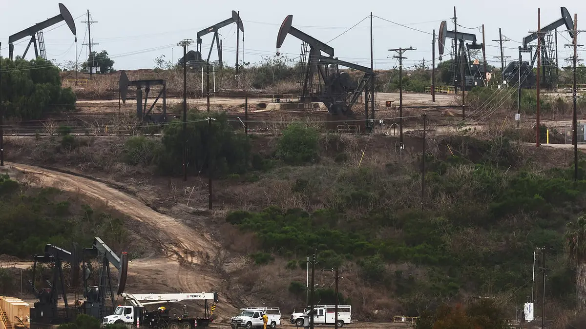 انخفاض أسعار النفط على خلفية احتمال رفع الفائدة الأمريكية