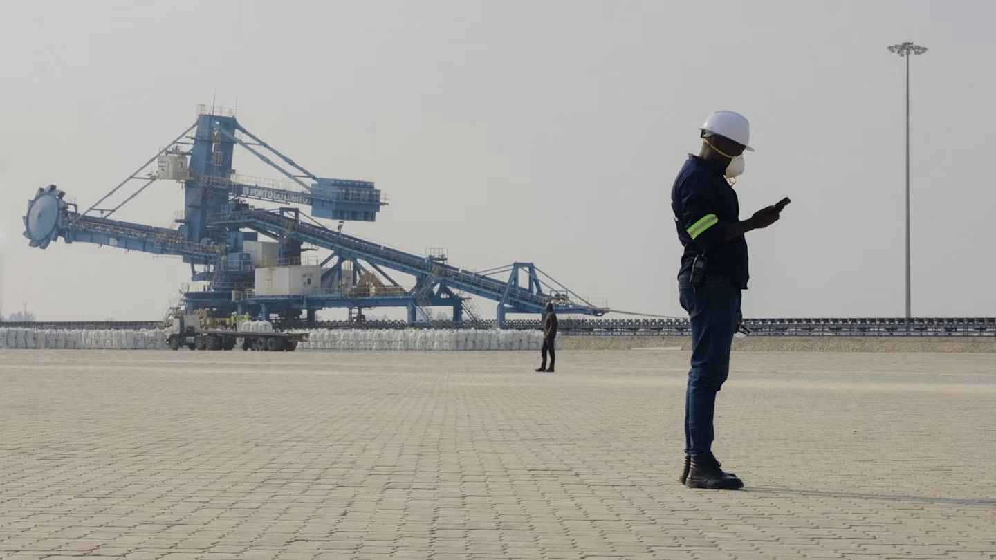 من المساعدات إلى الصفقات.. الاتحاد الأوروبي يغير استراتيجيته في إفريقيا 