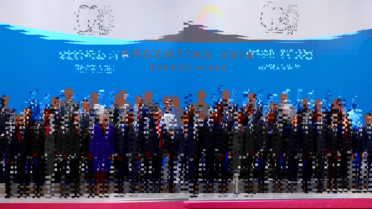 من الدموع إلى الرسم.. 5 محطات بارزة في اليوم الأول لقمة العشرين