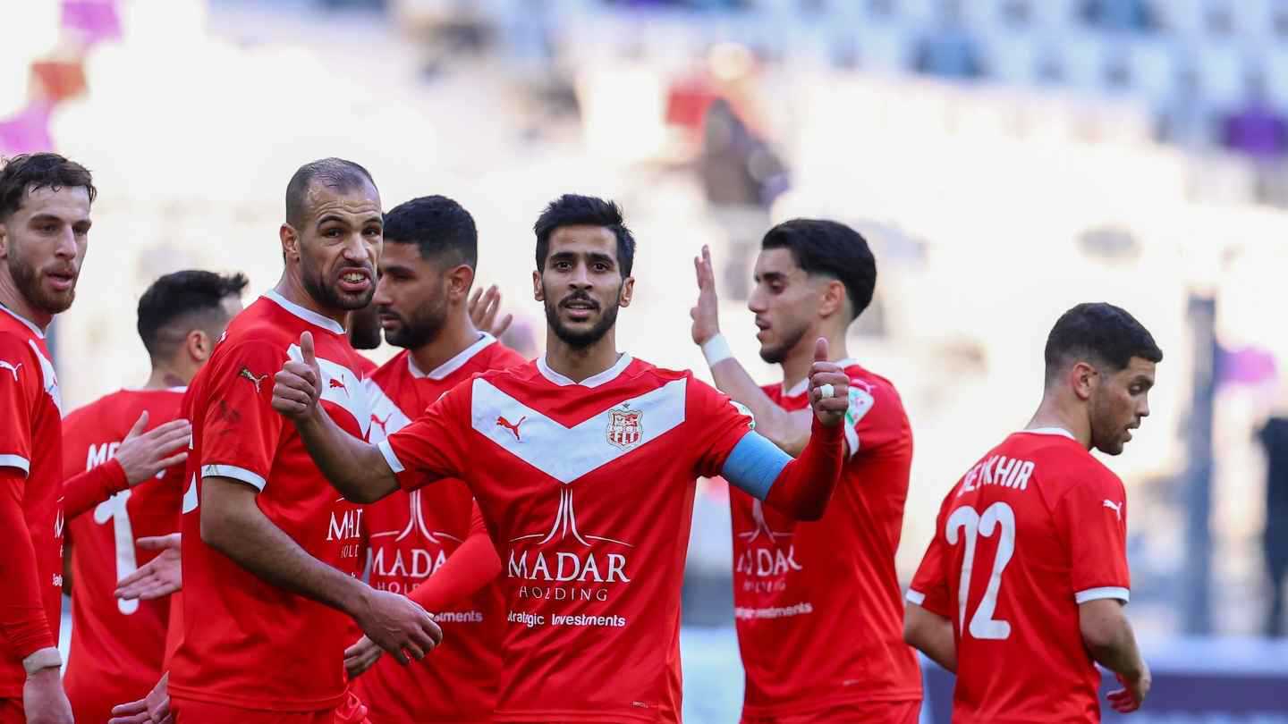 شباب بلوزداد ينذر الزمالك بفوز ساحق في الدوري الجزائري 