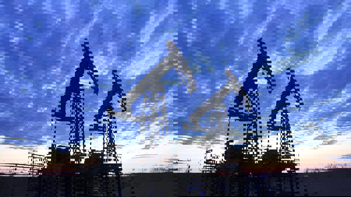 أسعار النفط ترتفع بعد سقف أسعار الخام الروسي واجتماع أوبك+