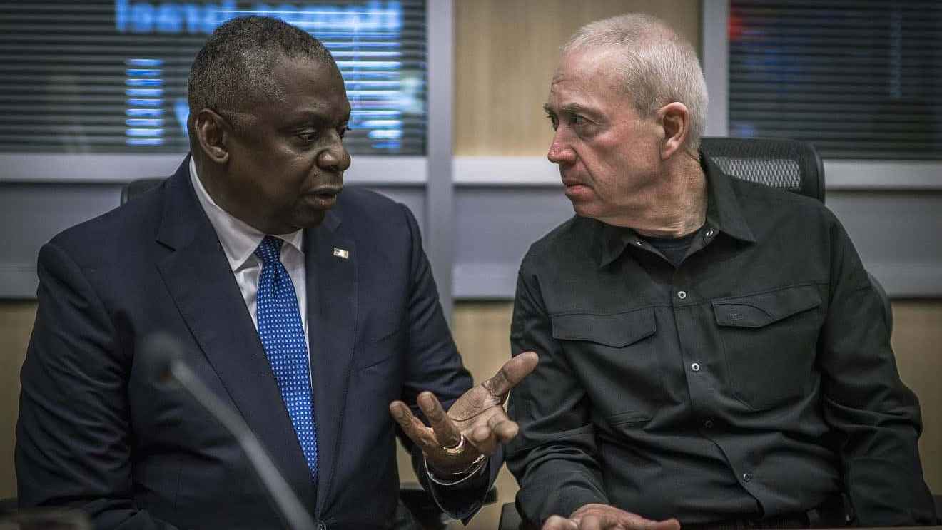 أوستن وغالانت يبحثان فرص خفض التصعيد في الشرق الأوسط