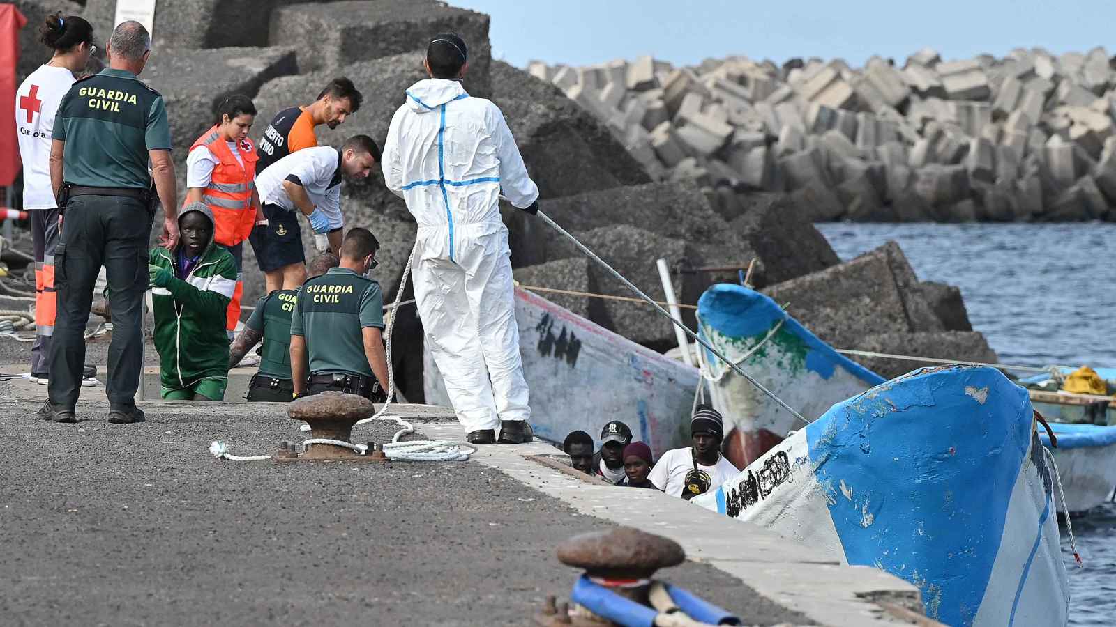 الاتحاد الأوروبي يبحث مقترحات لإنشاء "مراكز عودة" للمهاجرين