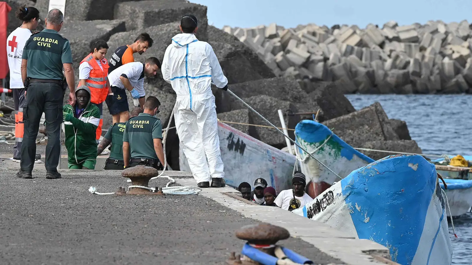 الاتحاد الأوروبي يبحث مقترحات لإنشاء "مراكز عودة" للمهاجرين