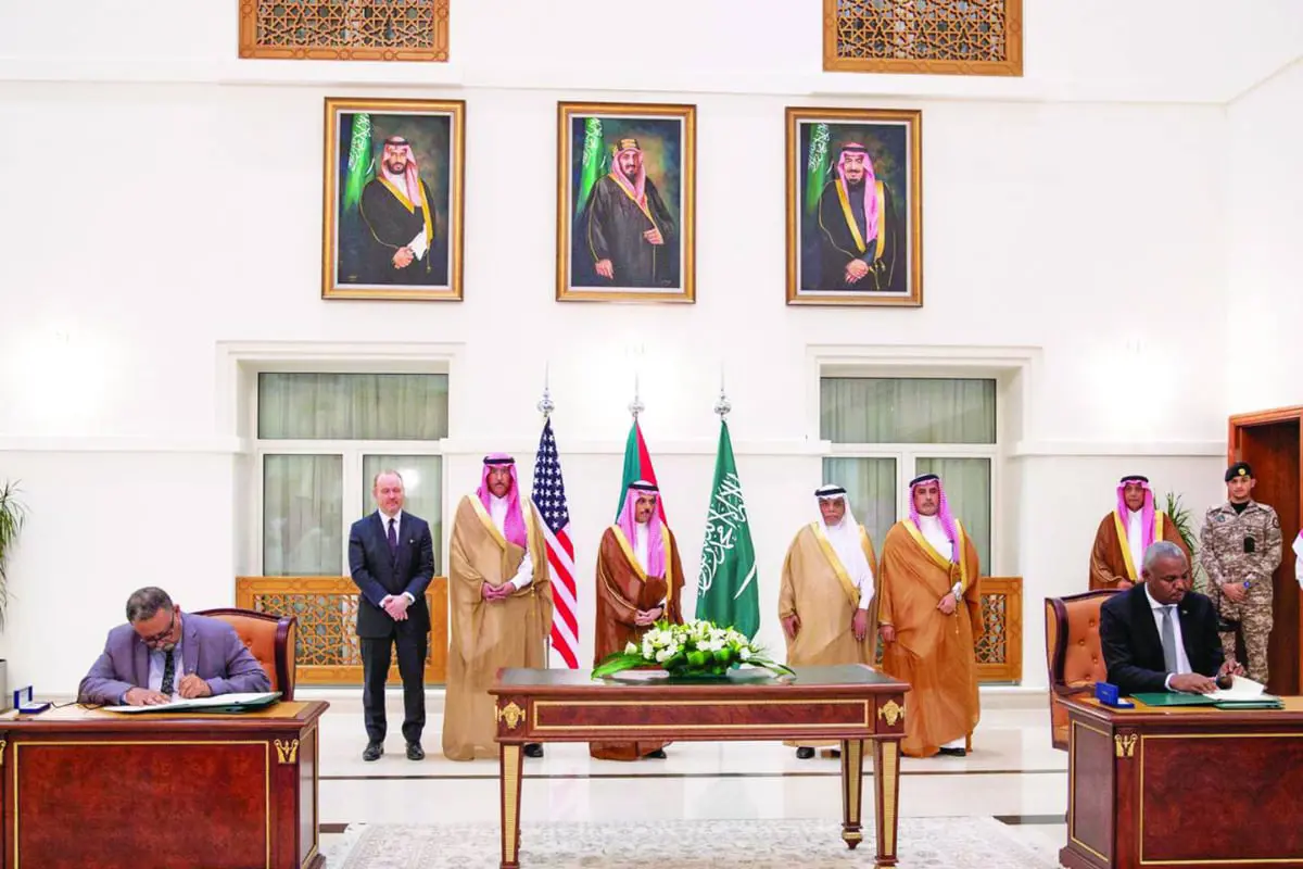 وصول وفد الحكومة السودانية إلى جدة لاستئناف المحادثات مع "الدعم السريع"