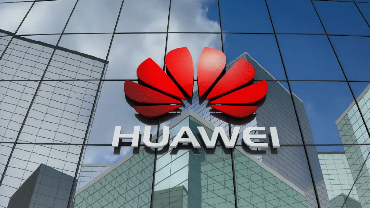 شاهد مفاجأة هواوي.. هاتف بتصميم "مذهل"