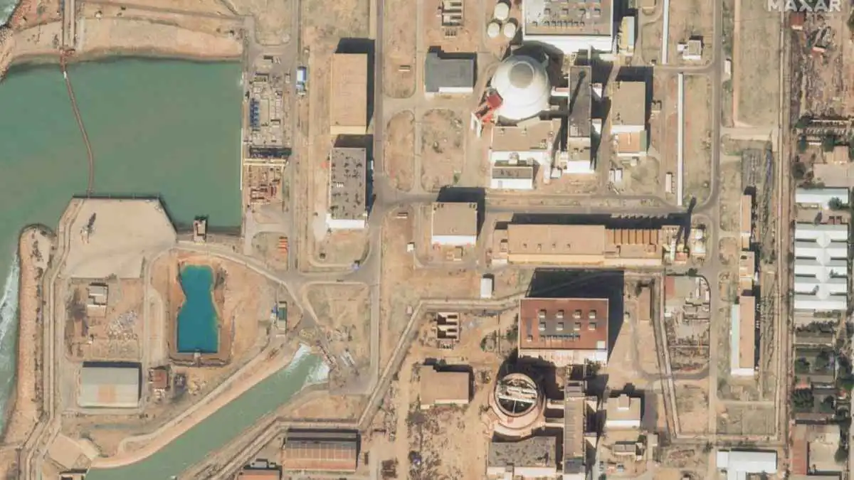 ورقة ردع.. إيران تصعّد حربها النفسية بتضخيم استهداف بوشهر