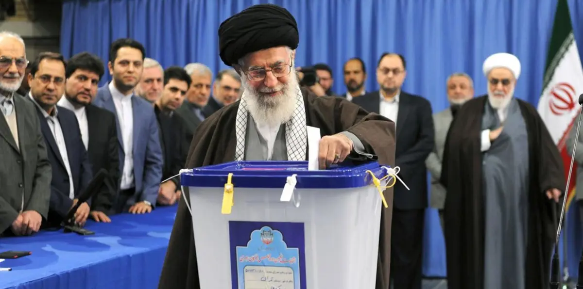 منصب الرئيس في إيران.. مهام تنفيذية وصلاحيات مقيدة بموافقة المرشد