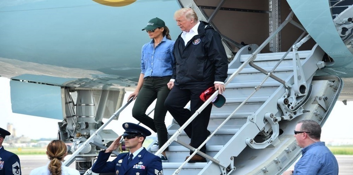 ترامب يصل تكساس لمقابلة متضرري العاصفة هارفي