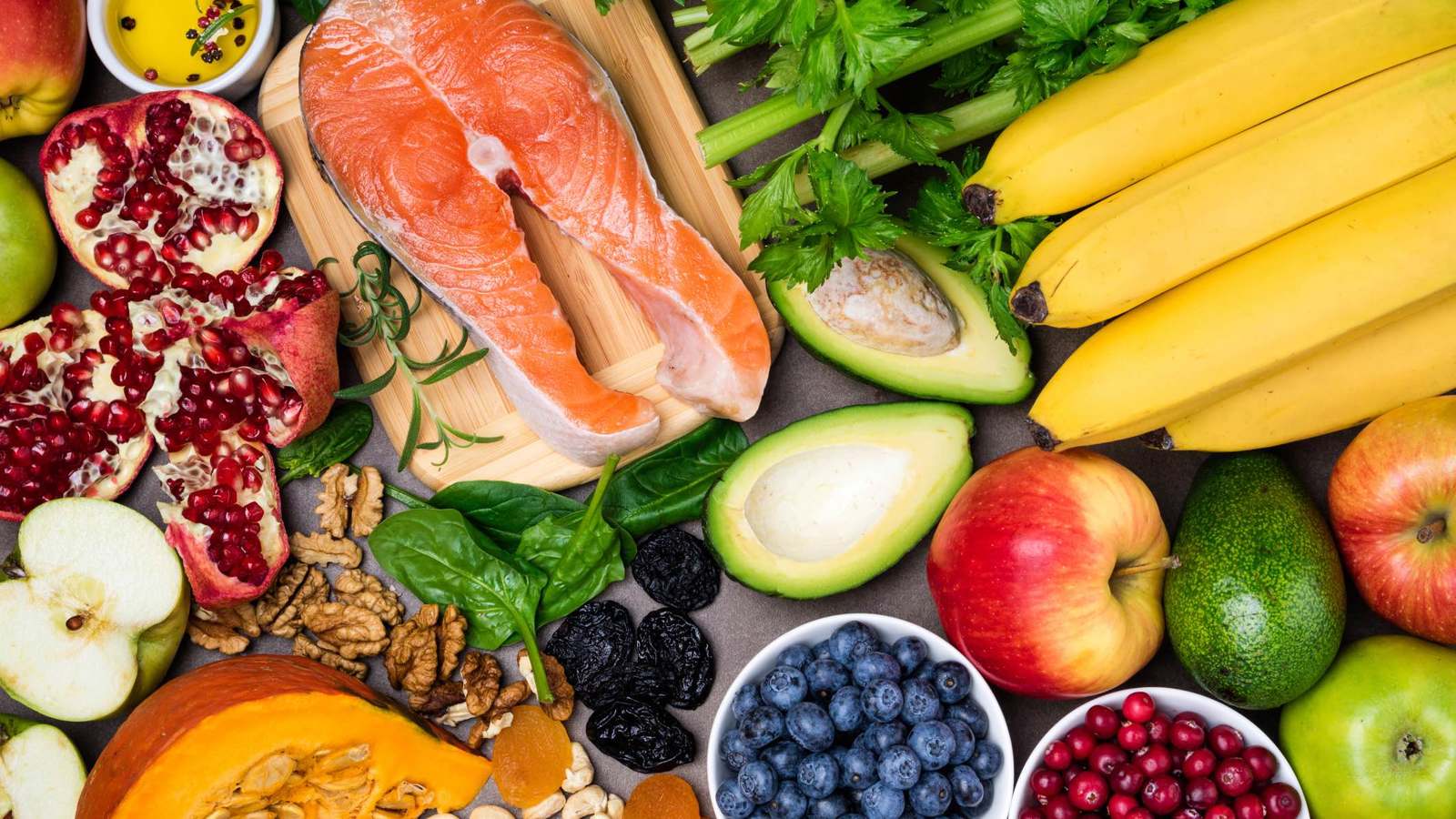 بينها الموز.. أطعمة غنية بالبوتاسيوم تتحكم في ضغط الدم