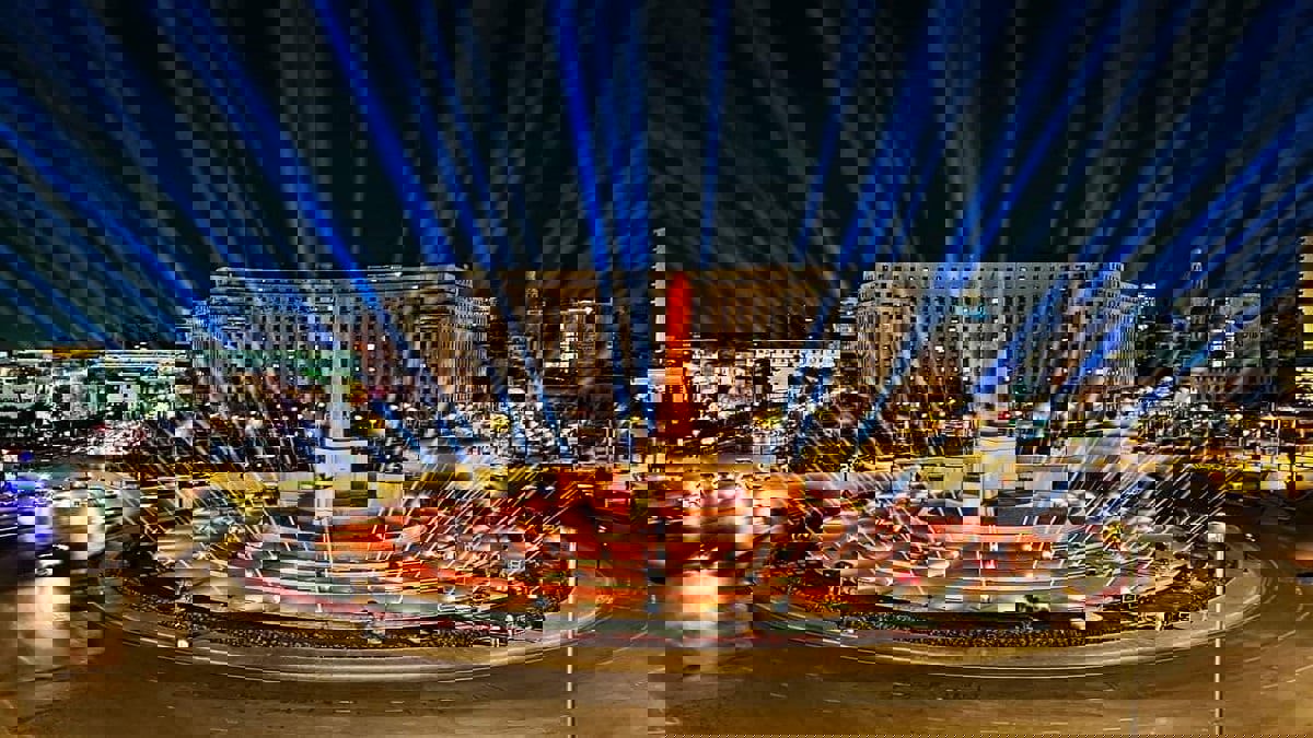 ملوك مصر القديمة يعبرون القاهرة في موكب مهيب (صور وفيديو)