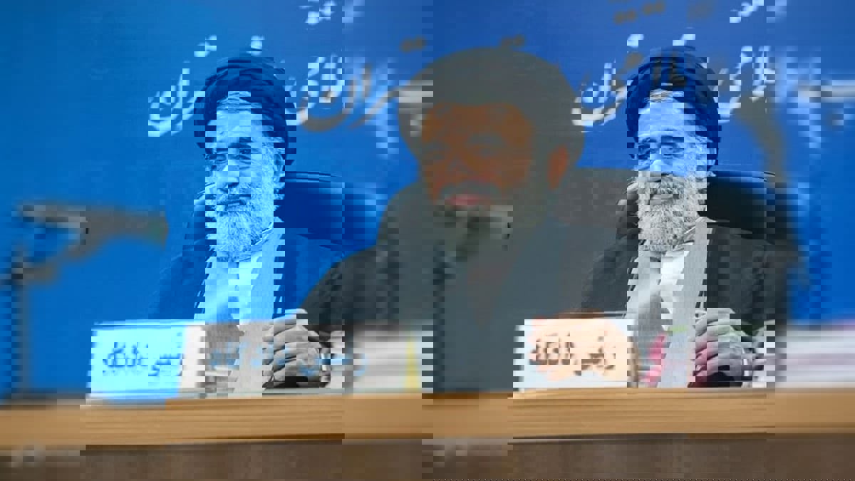 مقرب من أسرة الخميني ووصفه رفسنجاني بـ"القاسي".. وفاة القاضي الإيراني البارز أحمد زركر بكورونا