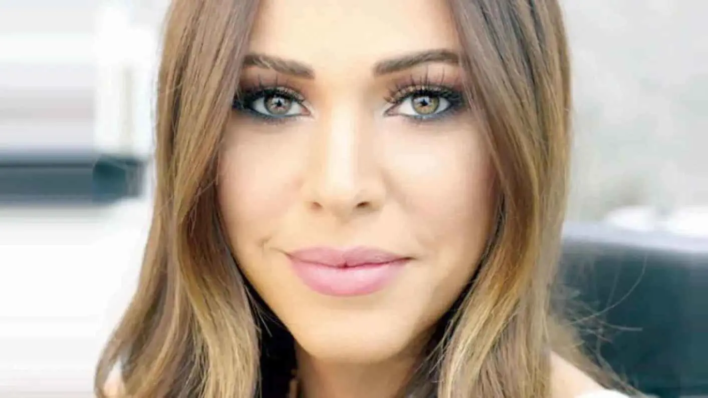 بعد تجربة ابنتها.. رولا بقسماتي تحذر من لعبة "روبلوكس" (فيديو)