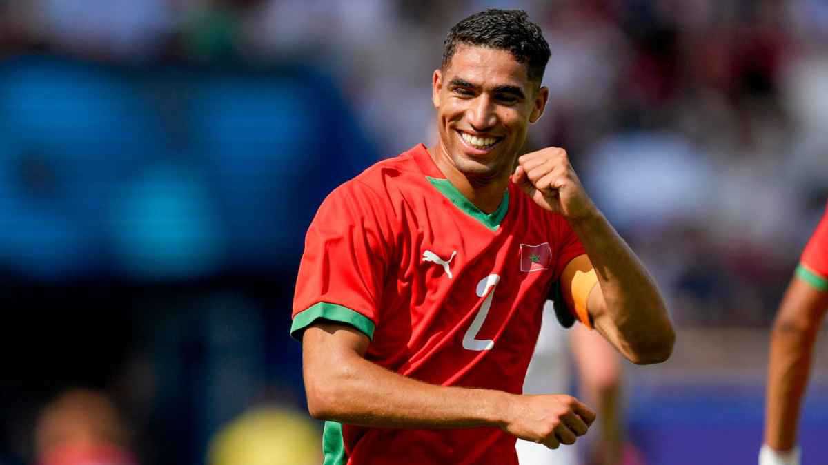 بعد صافرات الاستهجان.. حكيمي يوجه رسالة إلى جماهير المغرب