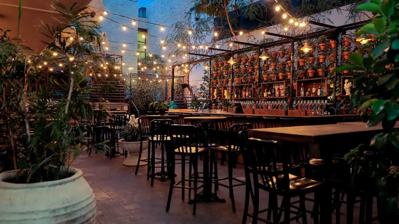 بذريعة صافرات الإنذار.. ظاهرة الهروب من دفع الفواتير تضرب مطاعم إسرائيل