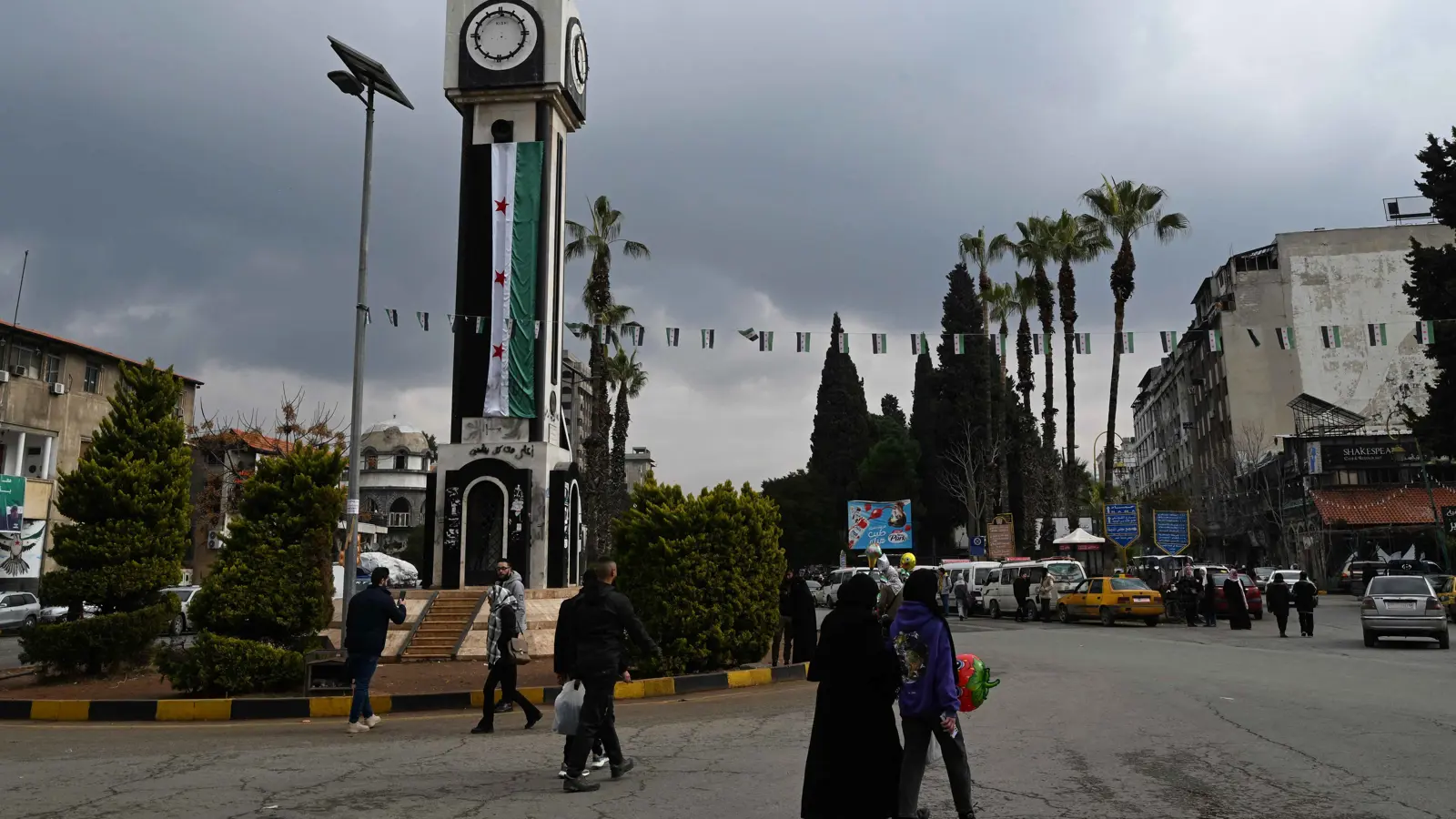 وسط أزمة مالية.. الائتلاف السوري المعارض يتجه نحو الحل