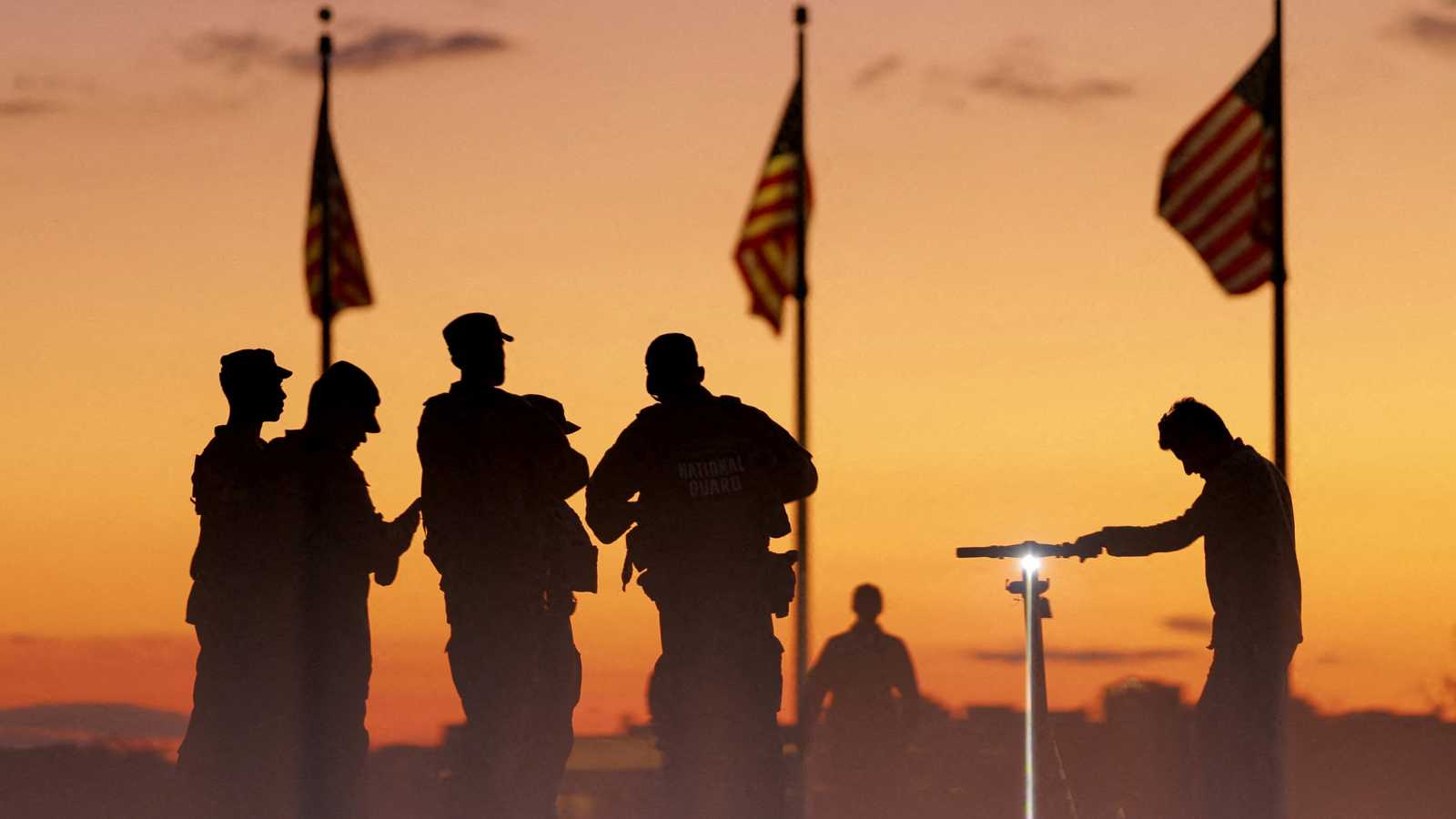 "أخطر مدينة بالعالم".. ترامب يتعهد بوضع حد للجريمة في شيكاغو