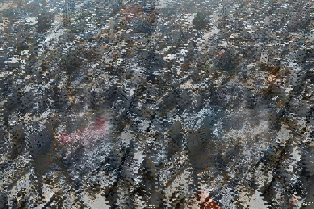 ناجٍ فلسطيني يروي شهادة مروعة من مخيم البريج وسط غزة