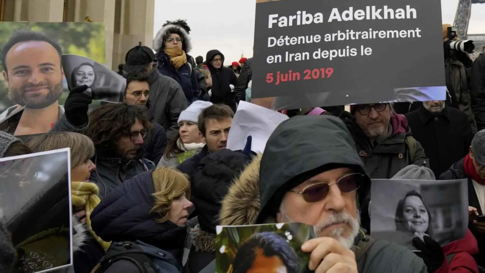 محتجزان في إيران.. فرنسيان يواجهان تهمة التجسس لصالح إسرائيل