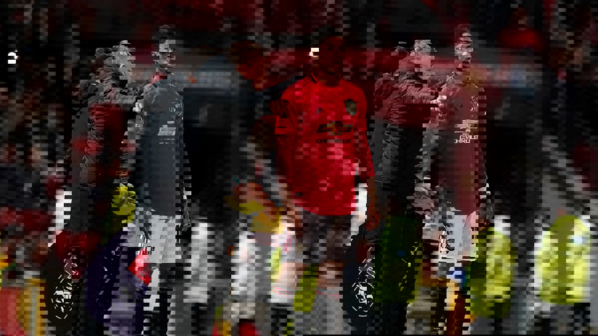 سولشاير يعترف بحاجة مانشستر يونايتد للاعبين جدد بعد غياب راشفورد