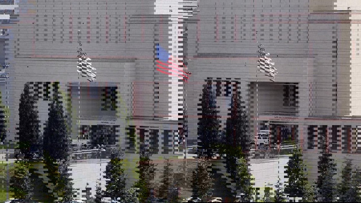 200 موظف أمريكي يغادرون العراق بناء على طلب حكومتهم