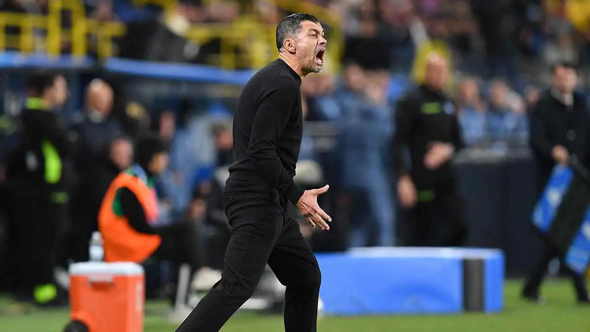 اقترب من الاتحاد السعودي.. كم عدد بطولات كونسيساو في مسيرته التدريبية؟