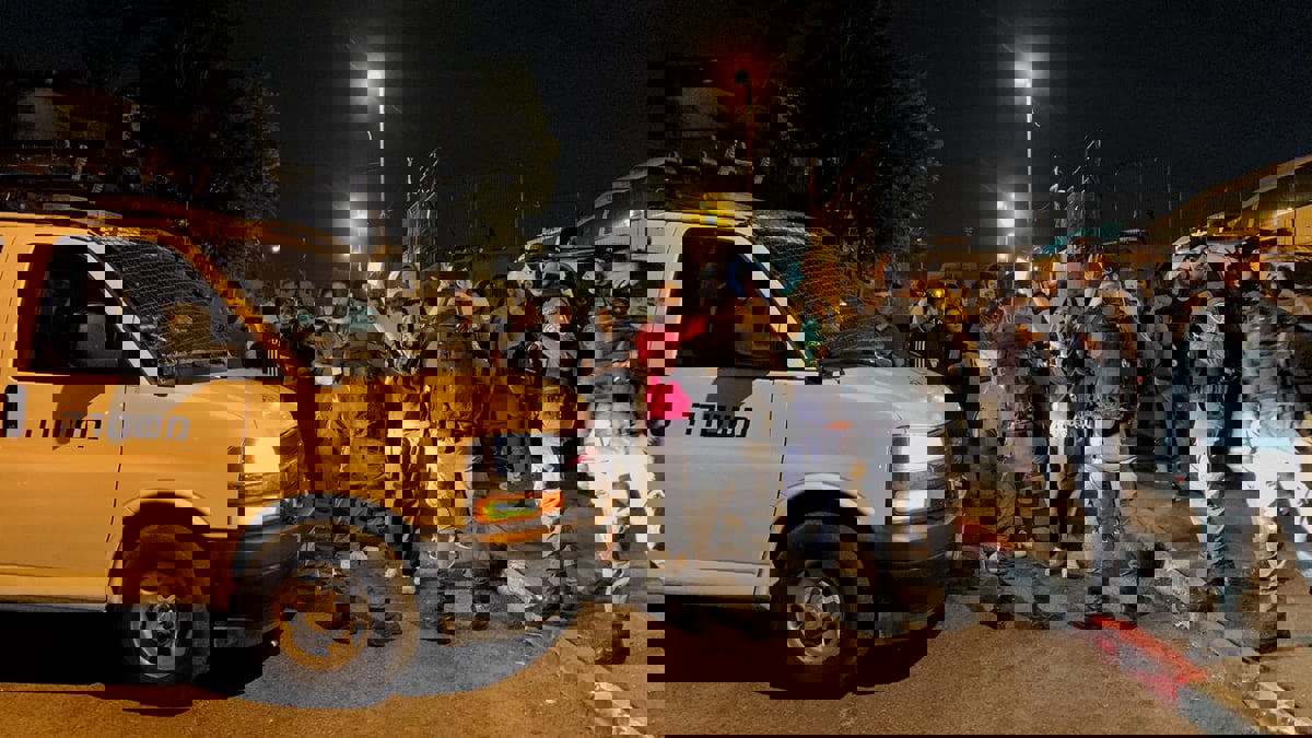 مواجهات بين مستوطنين وفلسطينيين في حي الشيخ جراح في القدس