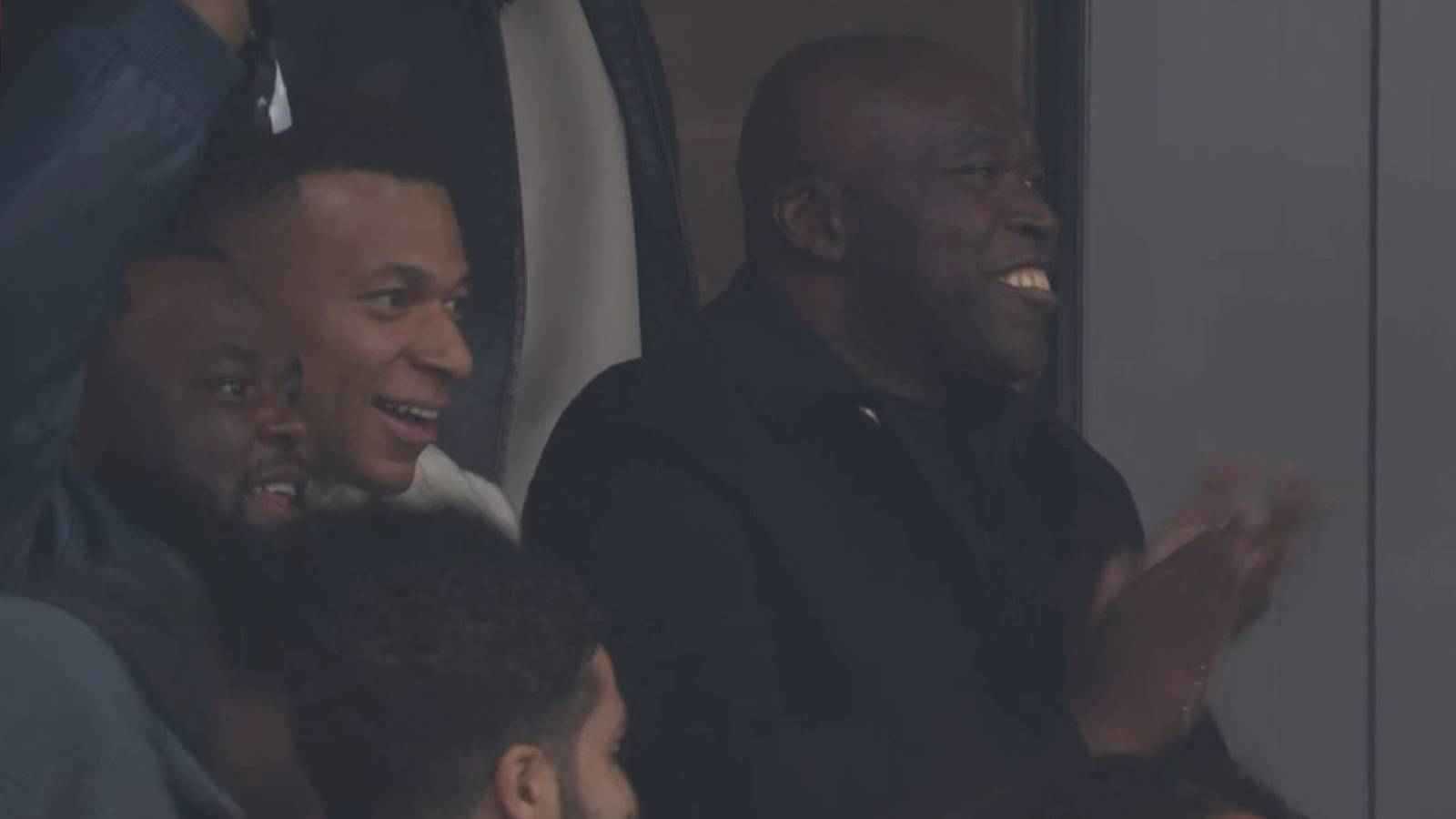 رد فعل جنوني من مبابي بعد هدف شقيقه في مرمى سان جيرمان (فيديو)