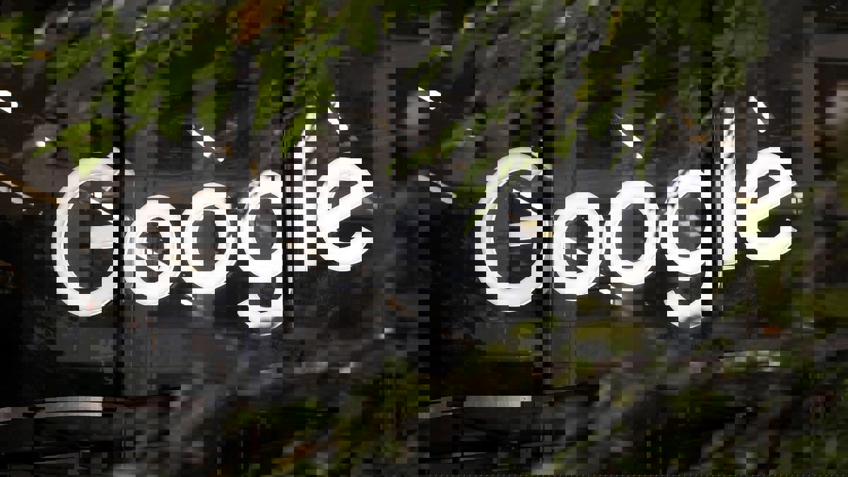 أرباح "غوغل" تتراجع بسبب "التضخم والمنافسة"