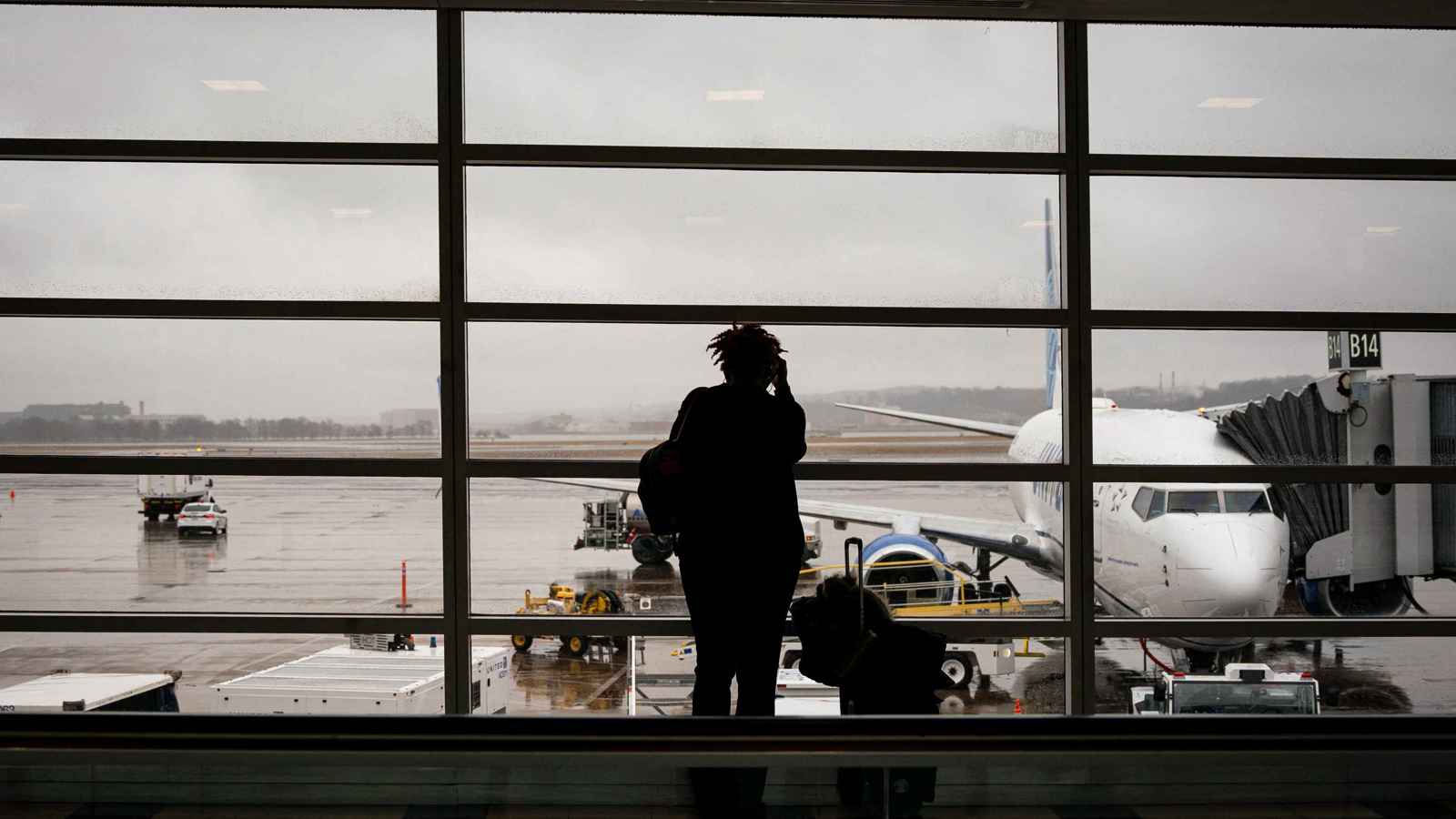 خطأ في تطبيق هاتف يهدد امرأة بالترحيل من أمريكا