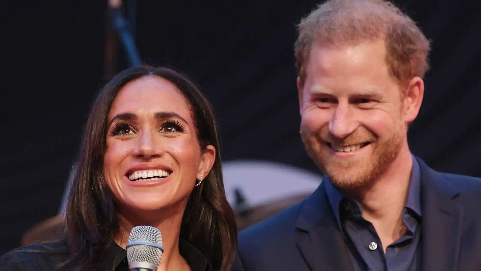 هل يفكر الأمير هاري في إرسال أطفاله إلى مدارس بريطانية؟