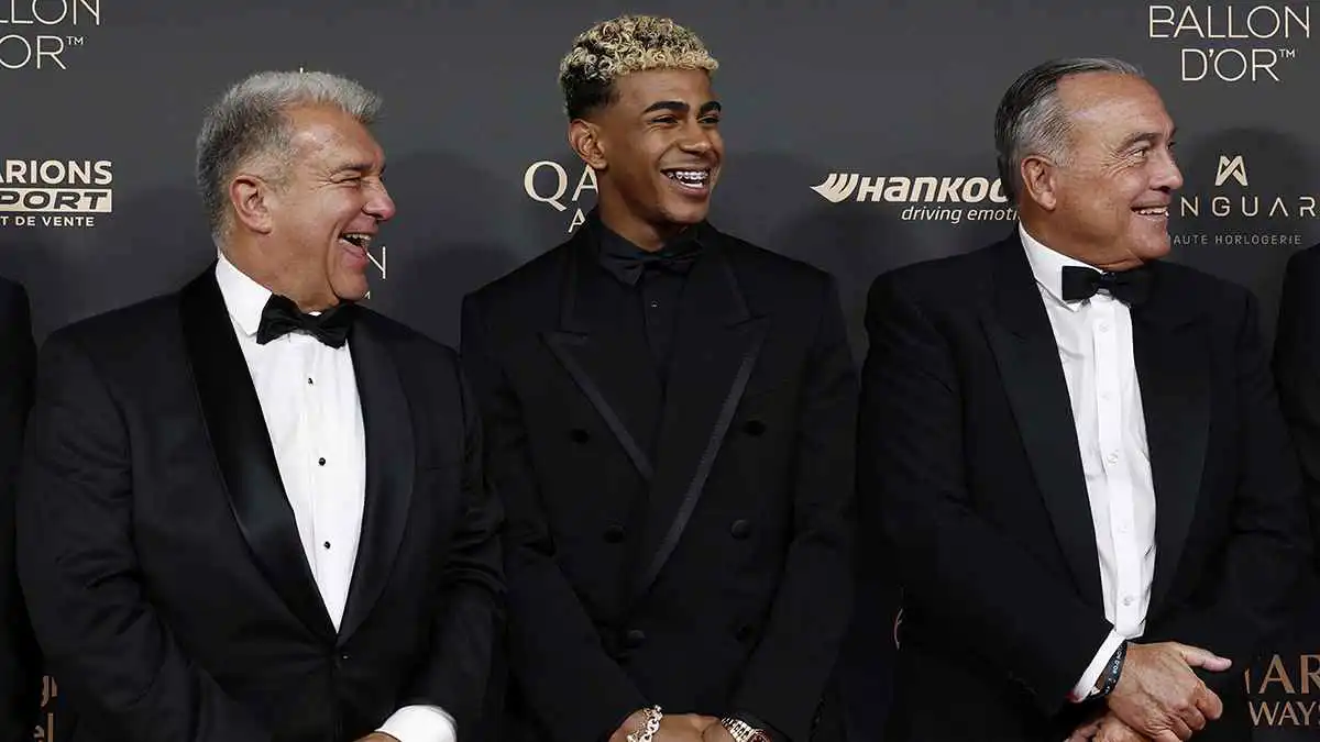 لابورتا يواسي لامين يامال بعد خسارة الكرة الذهبية (فيديو)