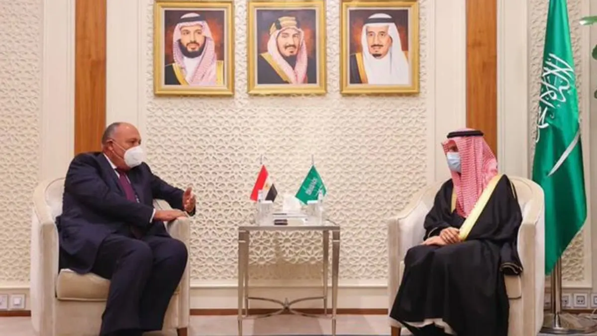 السعودية ومصر: محاولة التأثير على حرية الملاحة في الخليج والبحر الأحمر تهديد للأمن الإقليمي
