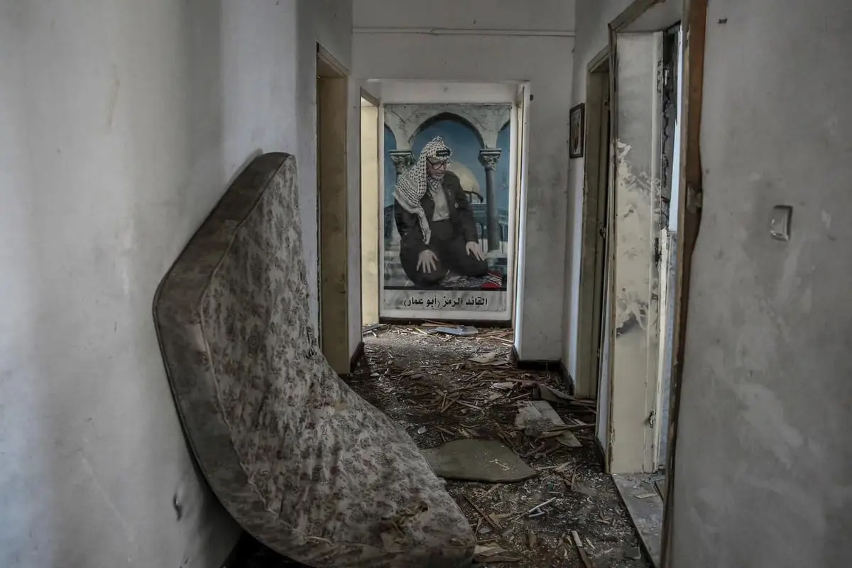 تدمير منزل ياسر عرفات في غزة (صور)