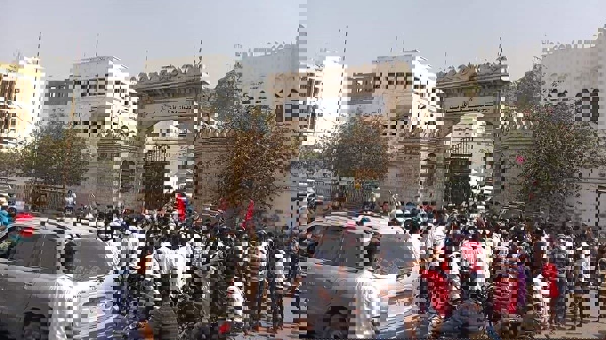 رئيس الهبة الحضرمية لـ"إرم نيوز": احتجاجات المكلا تلقائية ولا نقف خلفها