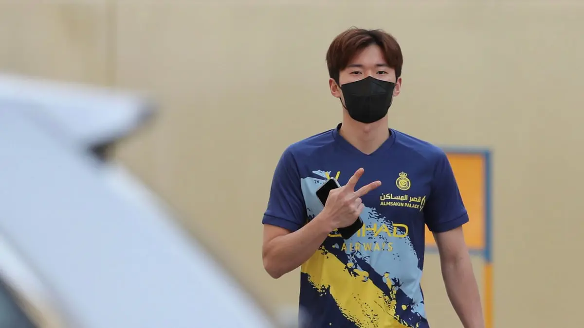 تقرير: النصر قد يمنح كيم جين سو "جزءا" من راتبه السنوي ليرحل عن الفريق