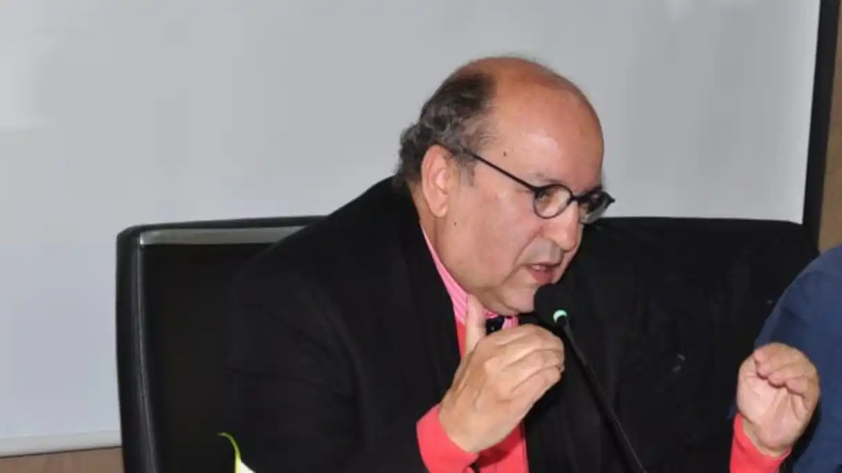 صاحب "لا أحد ينتظرني".. وفاة القاص والناقد المغربي عبد النبي دشين