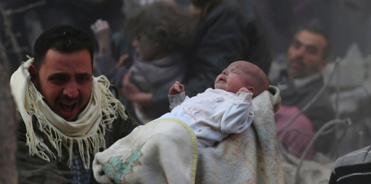 "واشنطن بوست" تقارن بين الهولوكوست وسوريا وتدعو لوضع حدٍ للأزمة